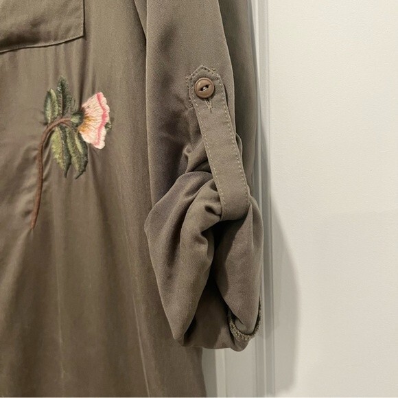 Miss Me Shirt Dress Women's Sz. Small Button Down Olive Green Floral Embroidery - Picture 5 of 12